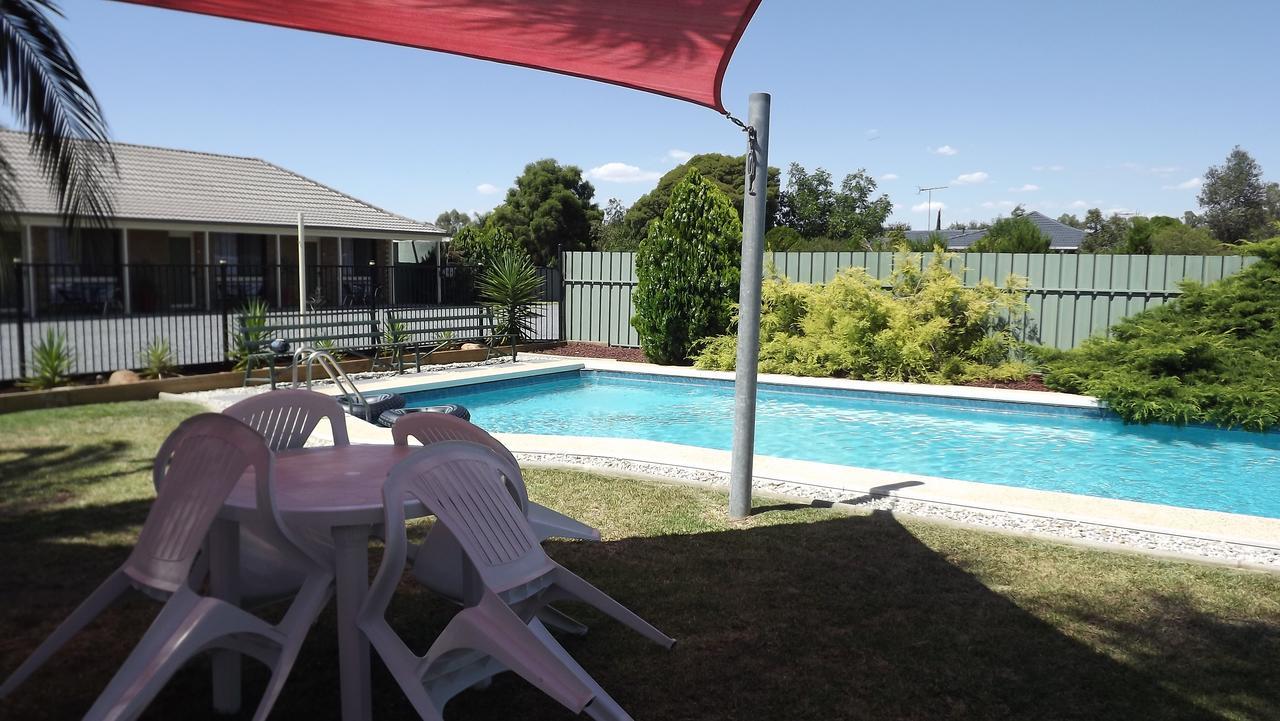 Culcairn Motor Inn Exterior foto